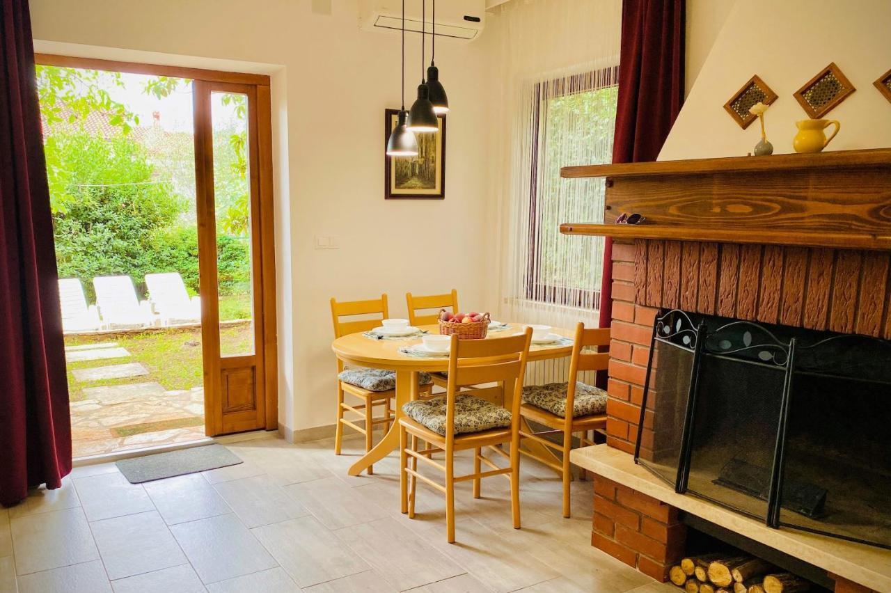 Bilini Garden Apartment Pula Zewnętrze zdjęcie